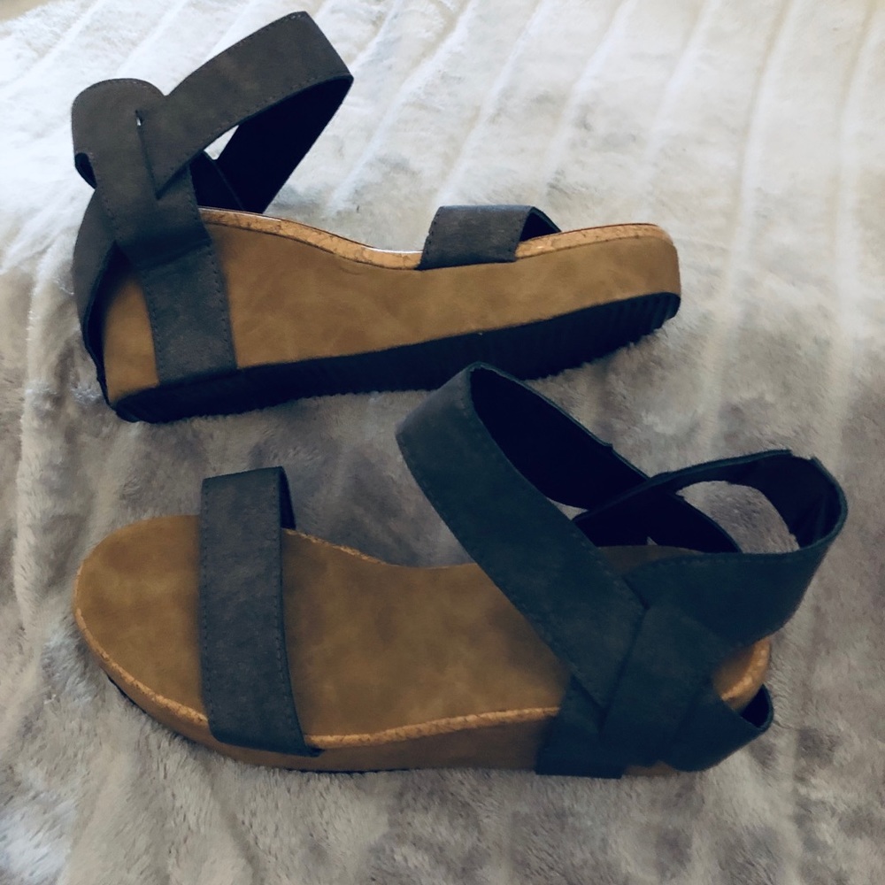 Brown wedges